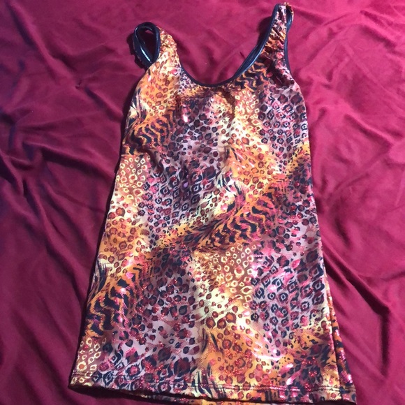 Sparkly leopard print dance costume - Picture 2 of 5